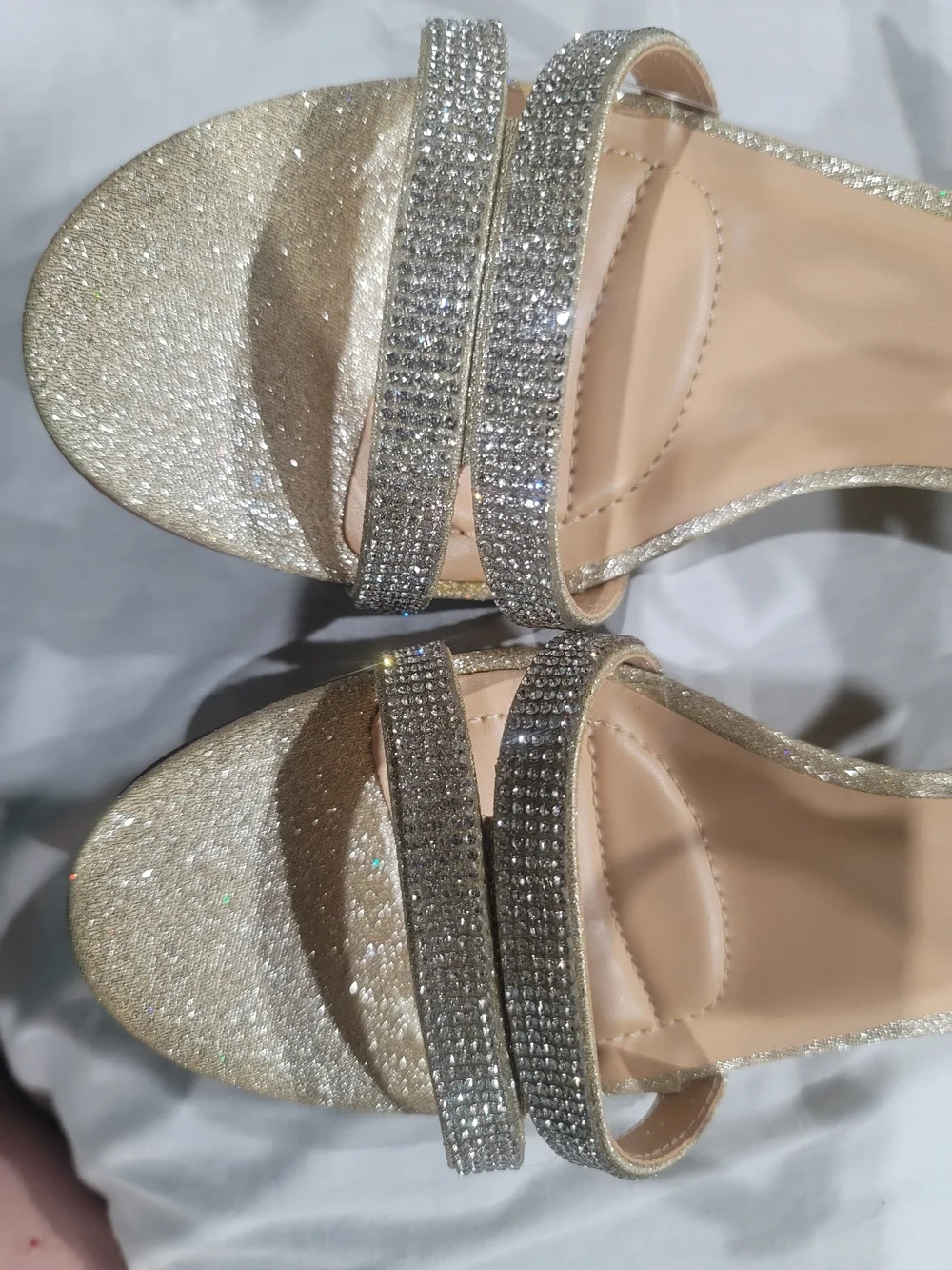 New In Box Badgley Mischka Gold Wedge Sandals Size 6.5 - Sparkly Wedding